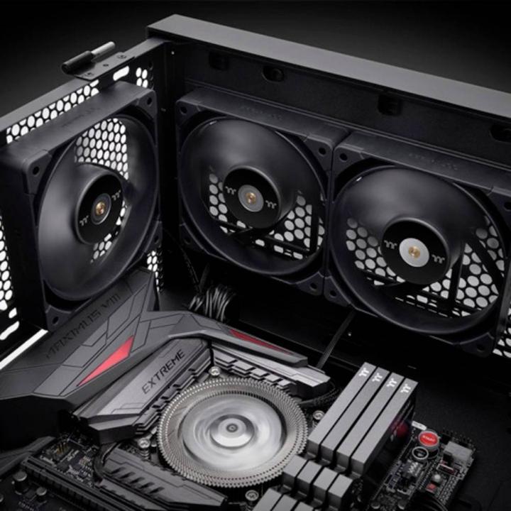 Actual product image Thermaltake TT TOUGHFAN 12 Pro 1s bk CL-F139-PL12BL-A (120 mm, 1 x)