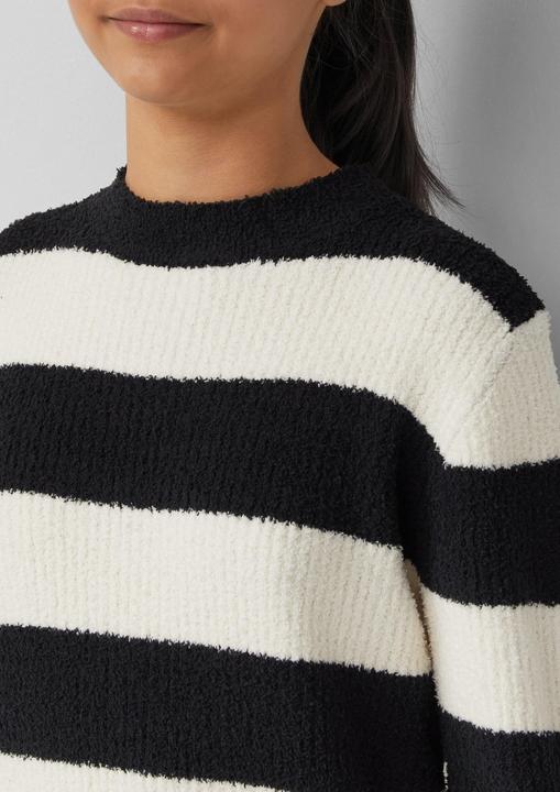 Actual product image S.Oliver Kleid Kurzes Strickkleid mit Streifen (134)