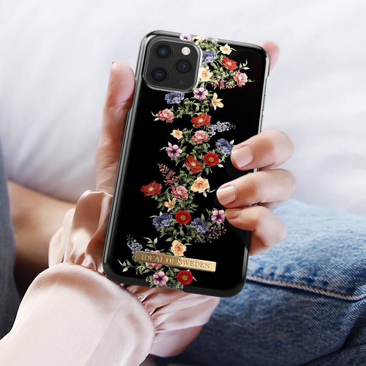 Produktbild iDeal Of Sweden Dark Floral (Apple iPhone 11 Pro Max)