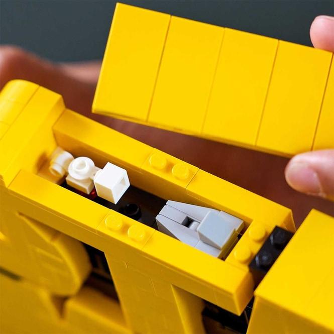 Actual product image LEGO Star Wars™ logo made from bricks (75407, LEGO DC)