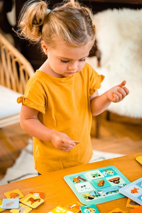 Produktbild Nathan 30053 Brettspiel Kartenspiel Matching (Französisch, 1 - 5 Spieler)