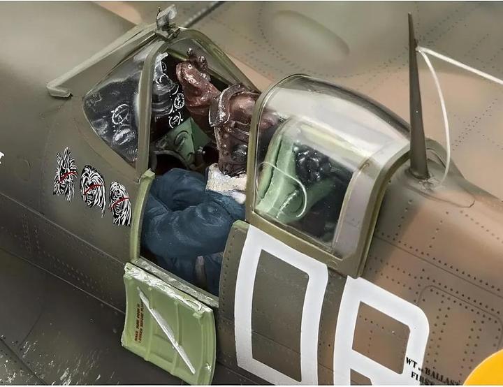 Image du produit Revell Coffret cadeau Spitfire Mk.V Iron Maiden