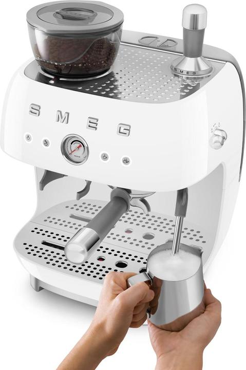 Image du produit Smeg EGF03WHEU Machine à café espresso, Style 50s, blanc