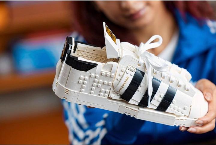Produktbild LEGO Adidas Originals Superstar (10282, LEGO Icons)