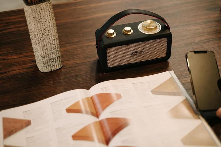 Actual product image Sangean RA-101 Rechargeable Radio FM Bluetooth®, AUX Rechargeable Black, Gold (FM, Bluetooth)