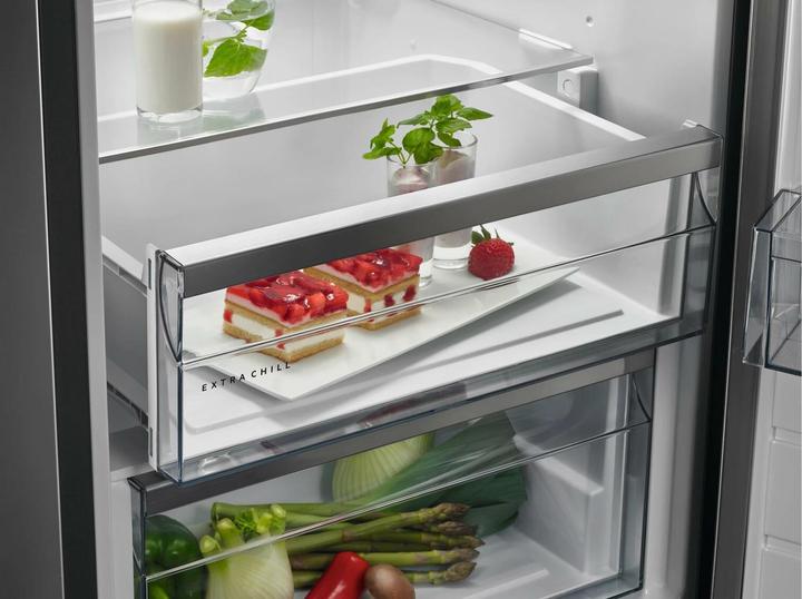 Actual product image AEG AC3801 (390 l)