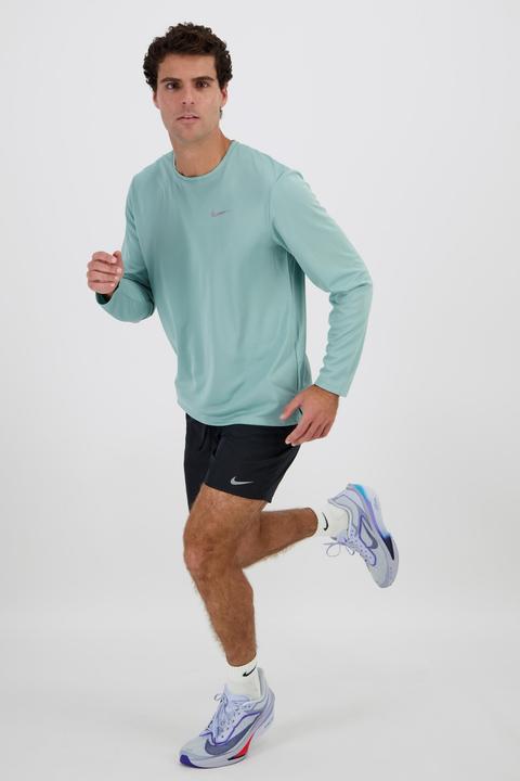 Actual product image Nike Miler Dri-Fit UV (S)