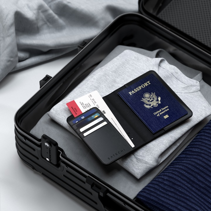 Actual product image Satechi Passport Cover (Passport cover)