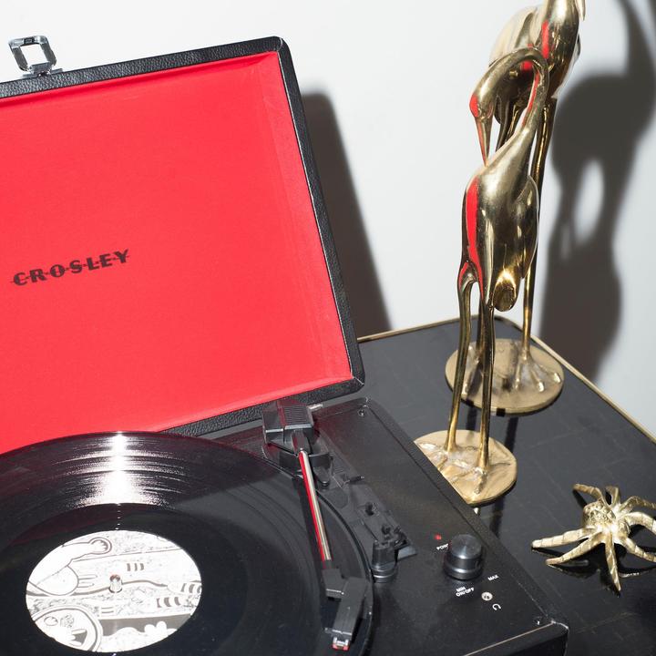 Actual product image Crosley Cruiser Plus (Manual)