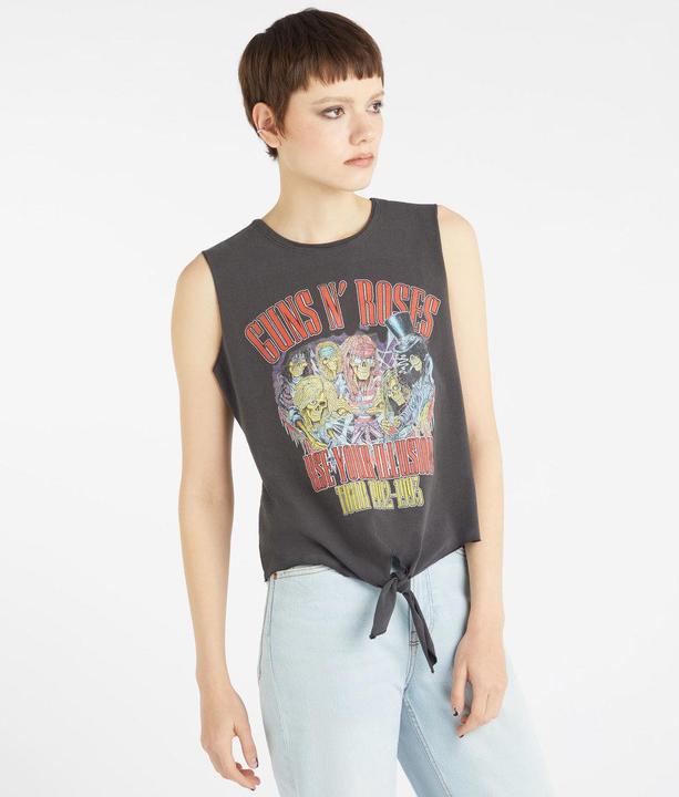 Actual product image Amplified Use Your Illusion TShirt (S)