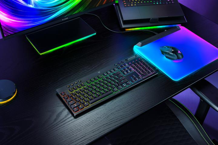 Actual product image Razer Wireless Low-Profile Mechanical Gaming Keyboard with Green Switches and Multifunction Scroll Wheel (Eng. Int., Wireless)