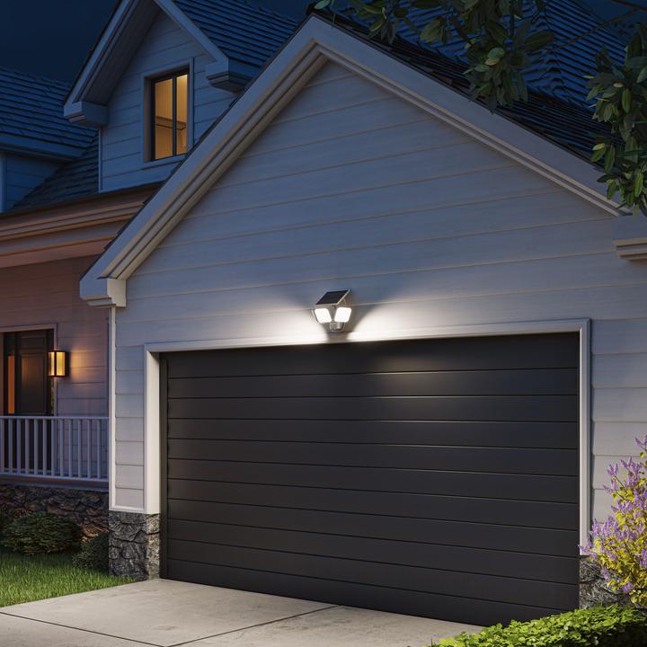 Actual product image Philips Outdoor Ultra-Efficient Solar Zyren (4000 lm, IP65)