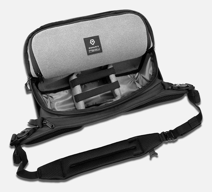 Actual product image Wandrd ROGUE Sling 9L Black V2 (Camera shoulder bag, 9 l)