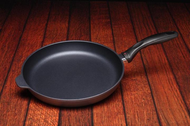 Produktbild Swiss Diamond XDClassic (Bratpfanne, Aluminiumguss, 28 x 8.90 cm)