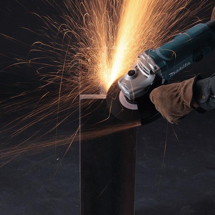 Actual product image Makita Ø 180mm angle grinder GA7050R (180 mm)