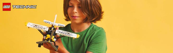 Actual product image LEGO Propellerflugzeug (LEGO Technic)