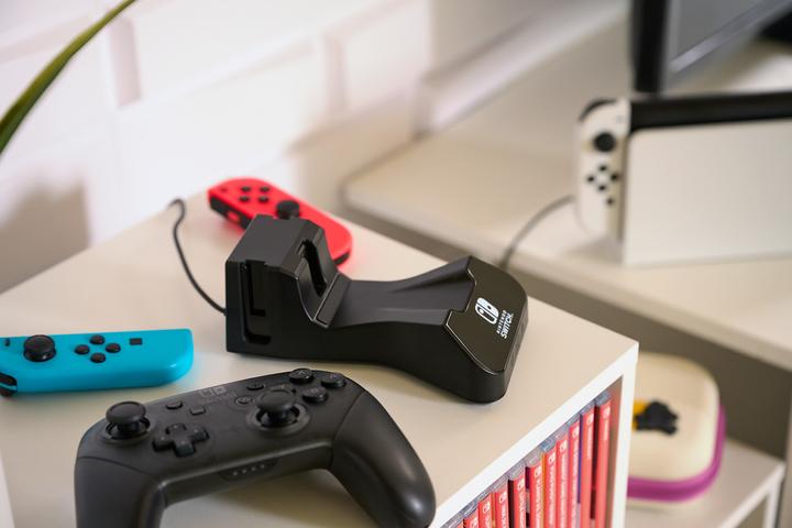 Immagine prodotto PowerA Stazione di ricarica per controller per Nintendo Switch (Switch, Switch OLED)