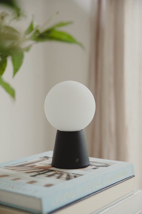 Actual product image Zuiver Lamp