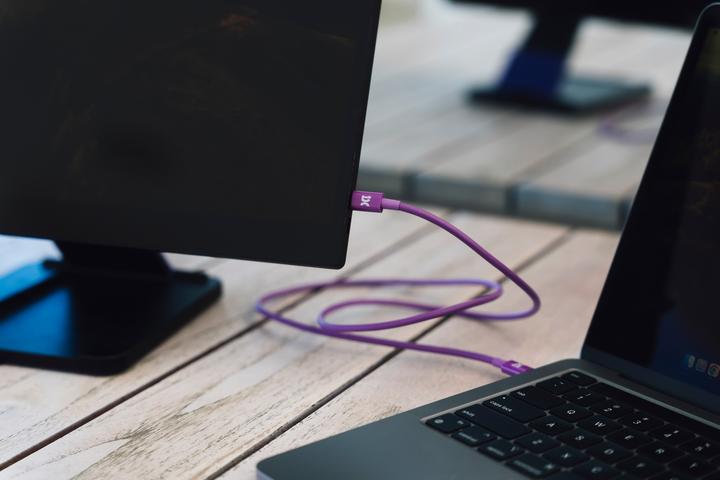 Image du produit Espresso Displays Pro 15 (3840 x 2160 pixels, 15.60")