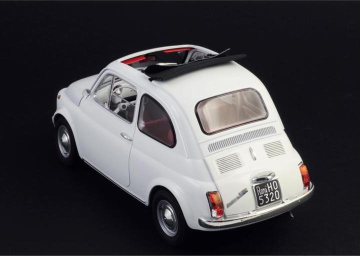 Actual product image Italeri Fiat 500F 1968