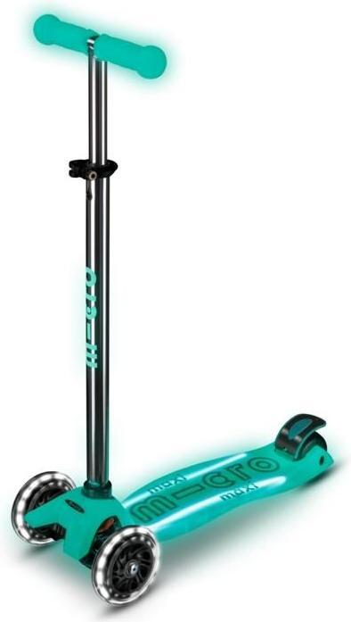 Actual product image Micro Scooter Maxi Deluxe Glow LED Plus Jelly Green