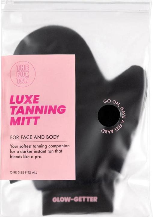 Actual product image The Fox Tan Luxe Velvet Tanning Mitt (Self-tanning towel)