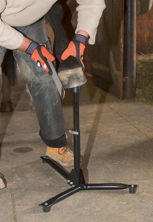 Actual product image Kerbl EcoFlex hoof trestle