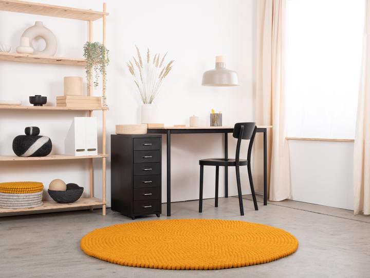Produktbild Myfelt Risa Filzkugelteppich (90 cm)