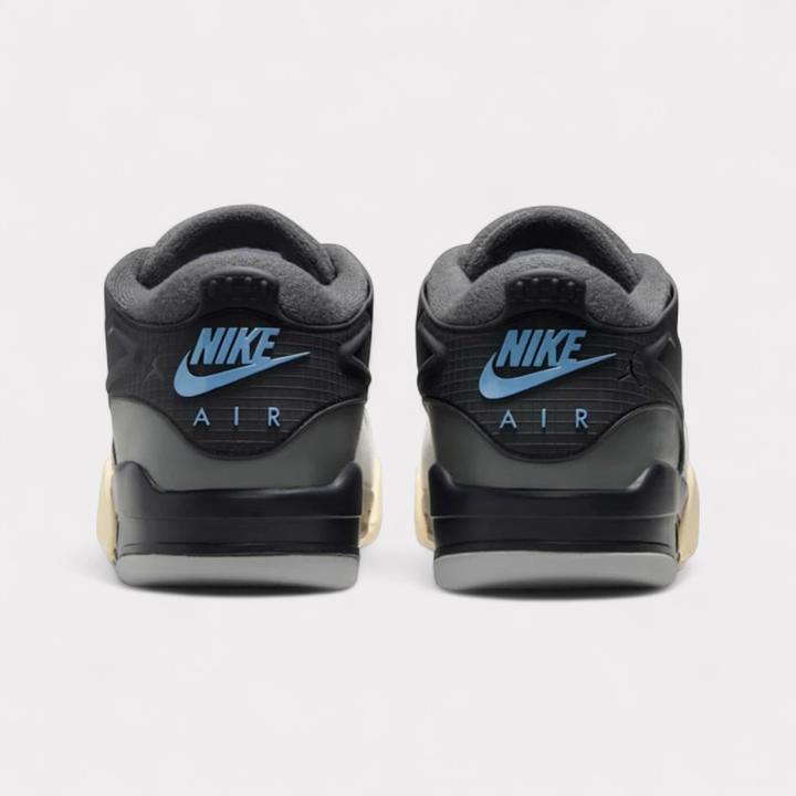Produktbild Nike Air Jordan 4 RM (42)