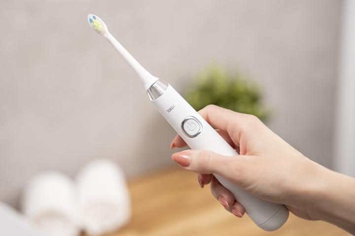 Actual product image Zelmer ZTB8010W (Sonic toothbrush)