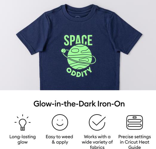 Actual product image Cricut Aufbügelfolie Glow in the Dark 30.5 x 61 cm, Grün