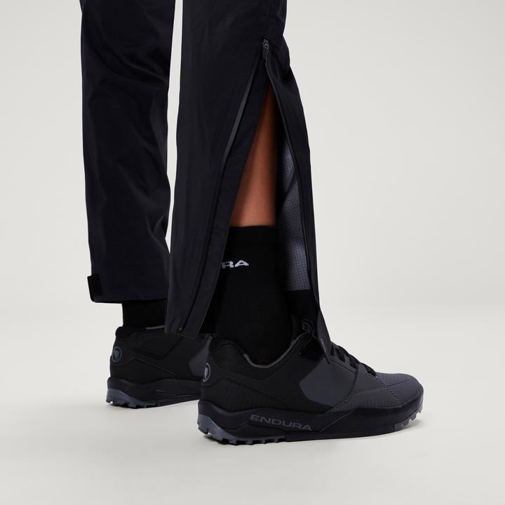 Produktbild Endura Wasserdichte MT500 Trägerhose für Damen (XL)