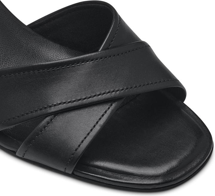 Actual product image Tamaris Sandal (36)