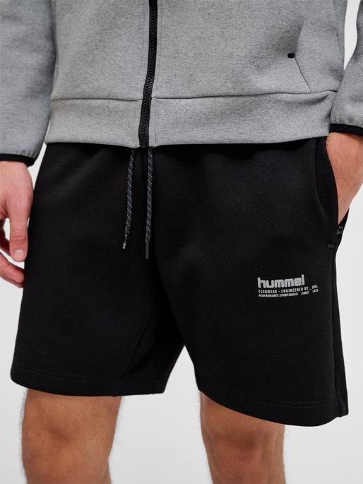Image du produit hummel hmlTECH FLEECE SHORTS (XXL)