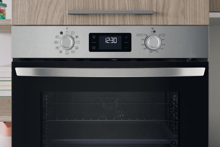 Actual product image Indesit IO 278P X