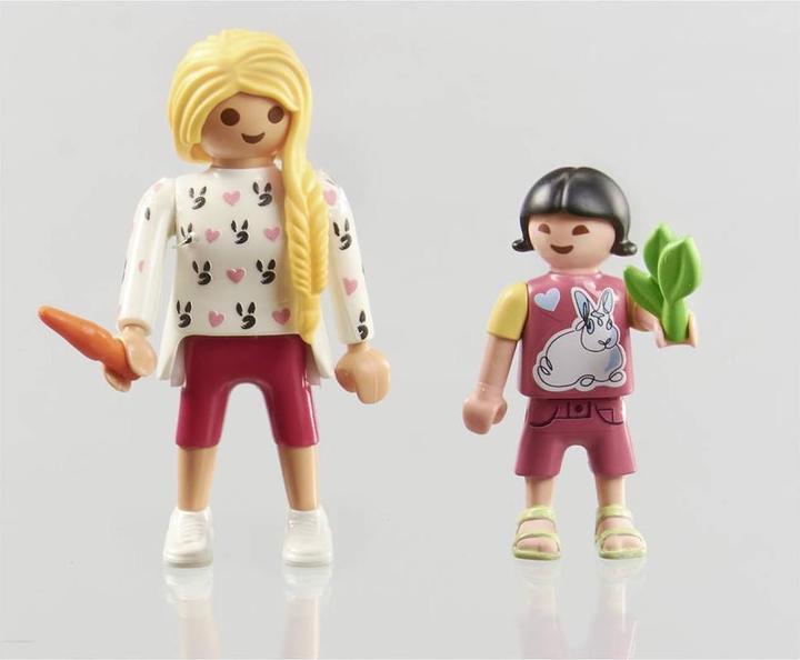 Actual product image Playmobil Family with rabbits (71753, Playmobil My Life)