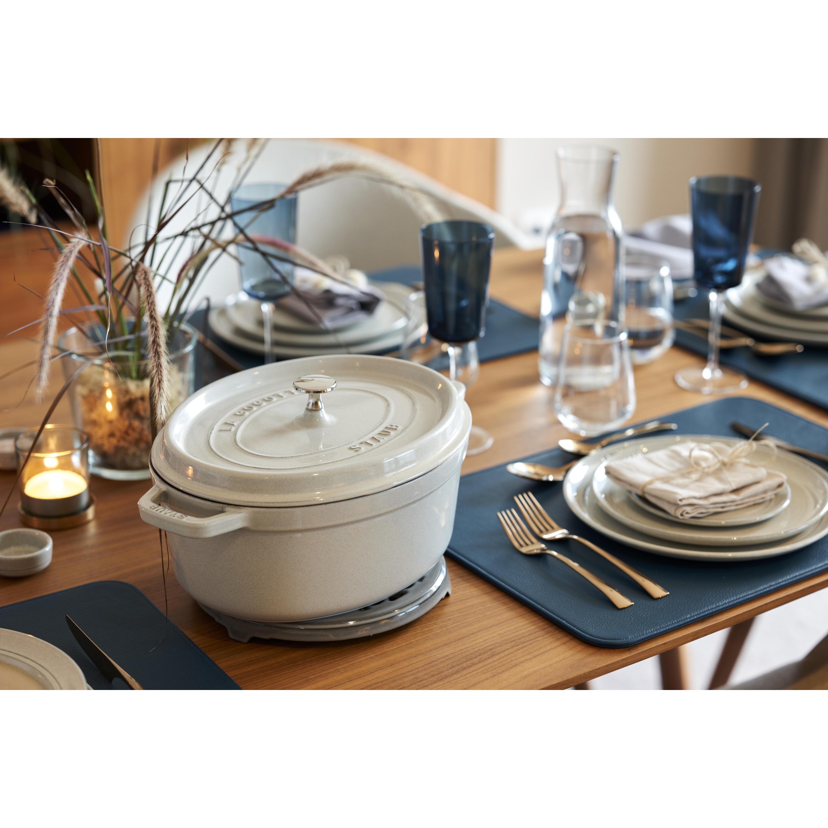 Thumbnail - Staub Oval Cocotte, Pfanne + Kochtopf, Weiss