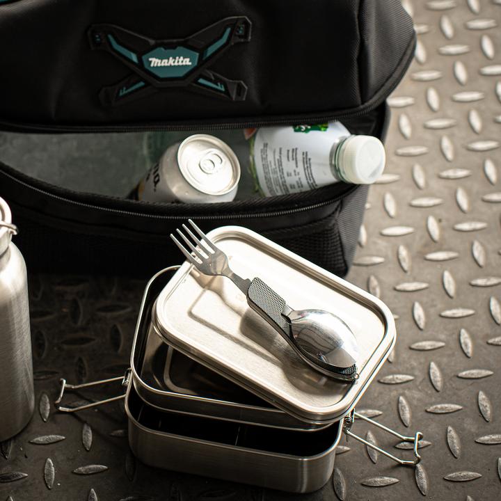 Produktbild Tool Brothers Toolbrothers 4 in 1 Multifunktions - Besteck Set in schwarz aus Löffel, Messer, Gabel, Flaschenöffne