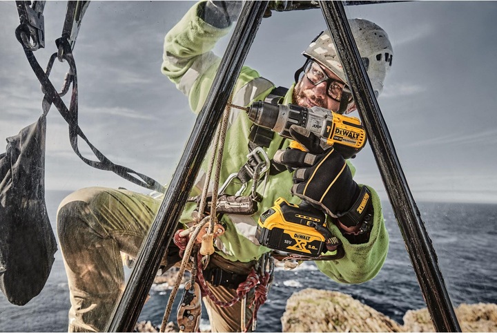 Produktbild DeWalt DreigangSchlagbohrschrauber (Akkubetrieb)
