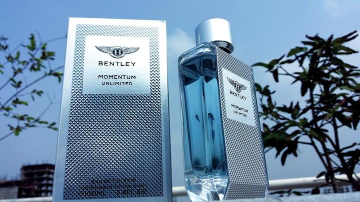 Produktbild Bentley Momentum Unlimited (Eau de Toilette, 100 ml)