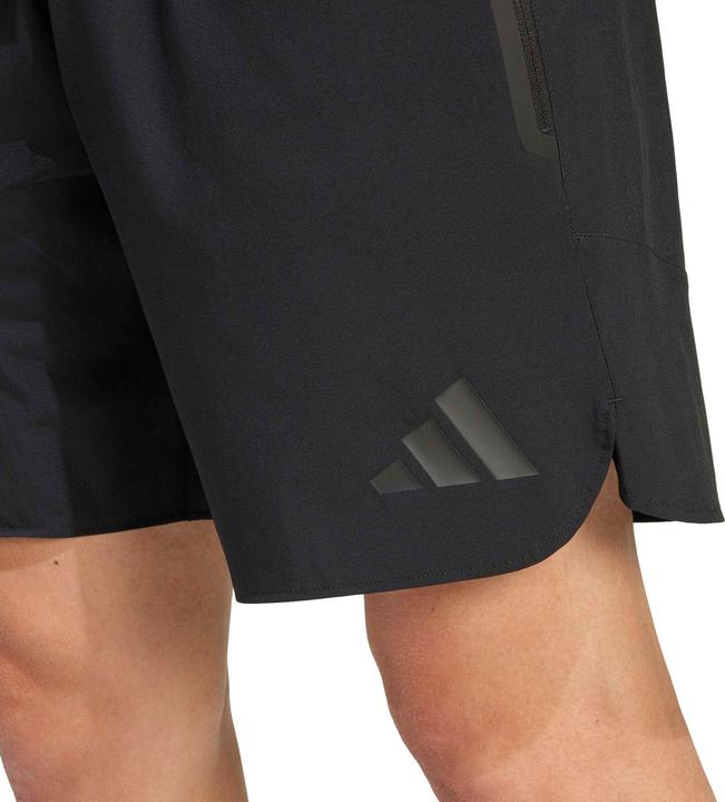 Produktbild Adidas JVB32 Herren Soccer Tiro Travel Shorts, Schwarz/Schwarz (JM5542), 2XL (XXL)