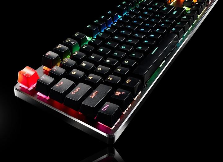 Actual product image Glorious PC Gaming Race GMMK-BRN-V2 full size, ANSI US standards, Gateron Brown Switch (US, Cable)
