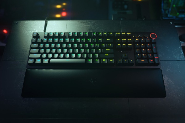 Actual product image Razer Huntsman V2 (DE, Cable)