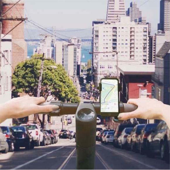 Image du produit Sunslice Wiederaufladbare Fahrrad-Telefonhalterung "Cyclotron 5000mAh"