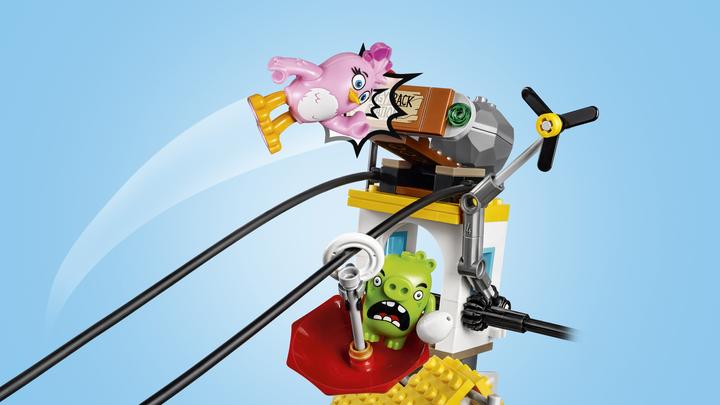 Actual product image LEGO Angry Birds Pig City Teardown (75824)