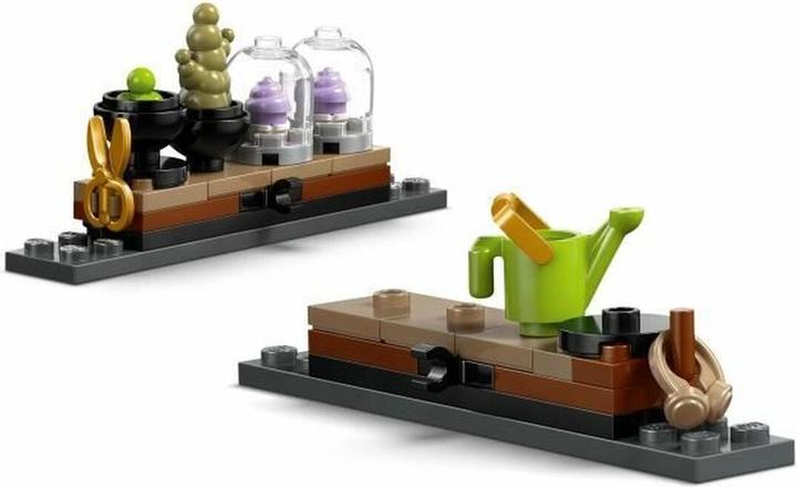 Image du produit LEGO Schloss Hogwarts: Kräuterkundeunterricht (76445, LEGO Harry Potter)