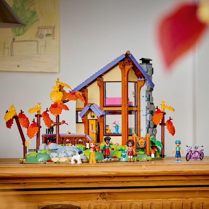 Produktbild LEGO Gemütliche Hütte im Herbstwald (42705, LEGO Friends)