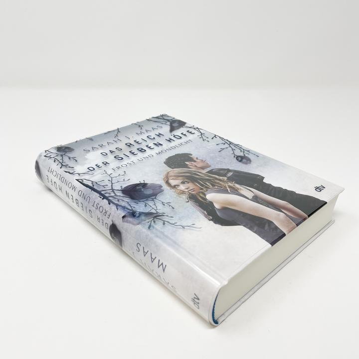 Actual product image Das Reich der sieben Höfe – Frost und Mondlicht (German, Sarah J. Meuse, 2019)