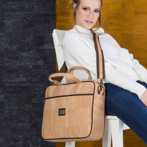 Actual product image Montado Areia" briefcase