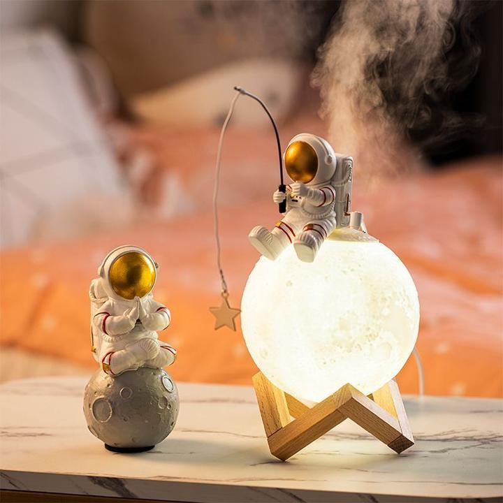 Image du produit OEM Lights for outdoor use Moon table lamp / humidifier ASTRONAUT sitting Art Deco (model 5) AFSH